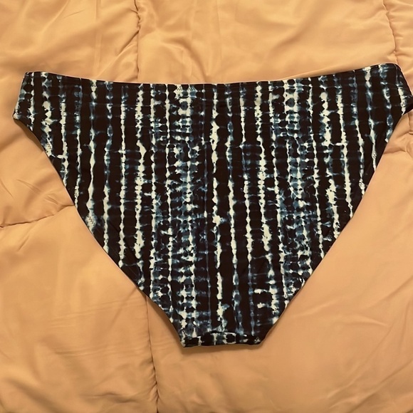 New Old Navy Bikini Bottom Size 2X Plus - Picture 2 of 4